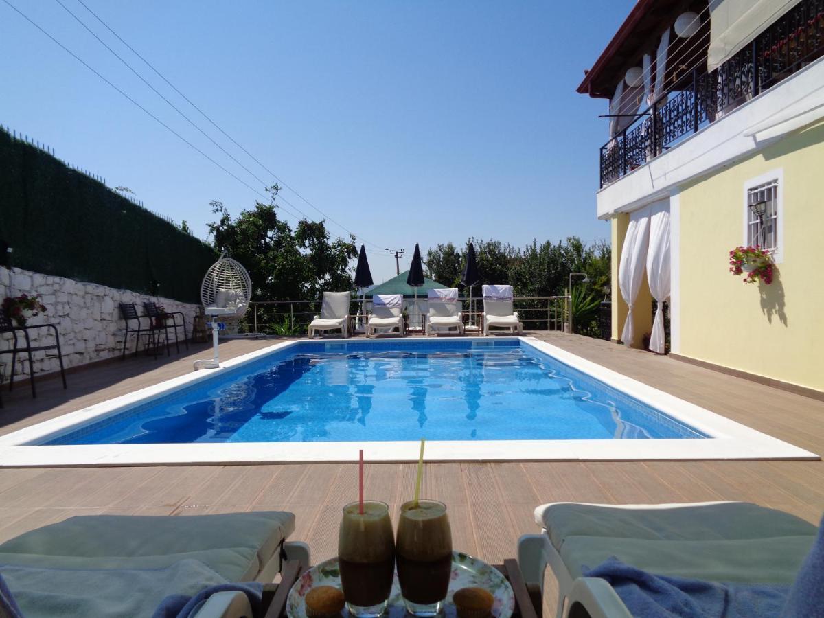 Villa Cato Sarandë Buitenkant foto